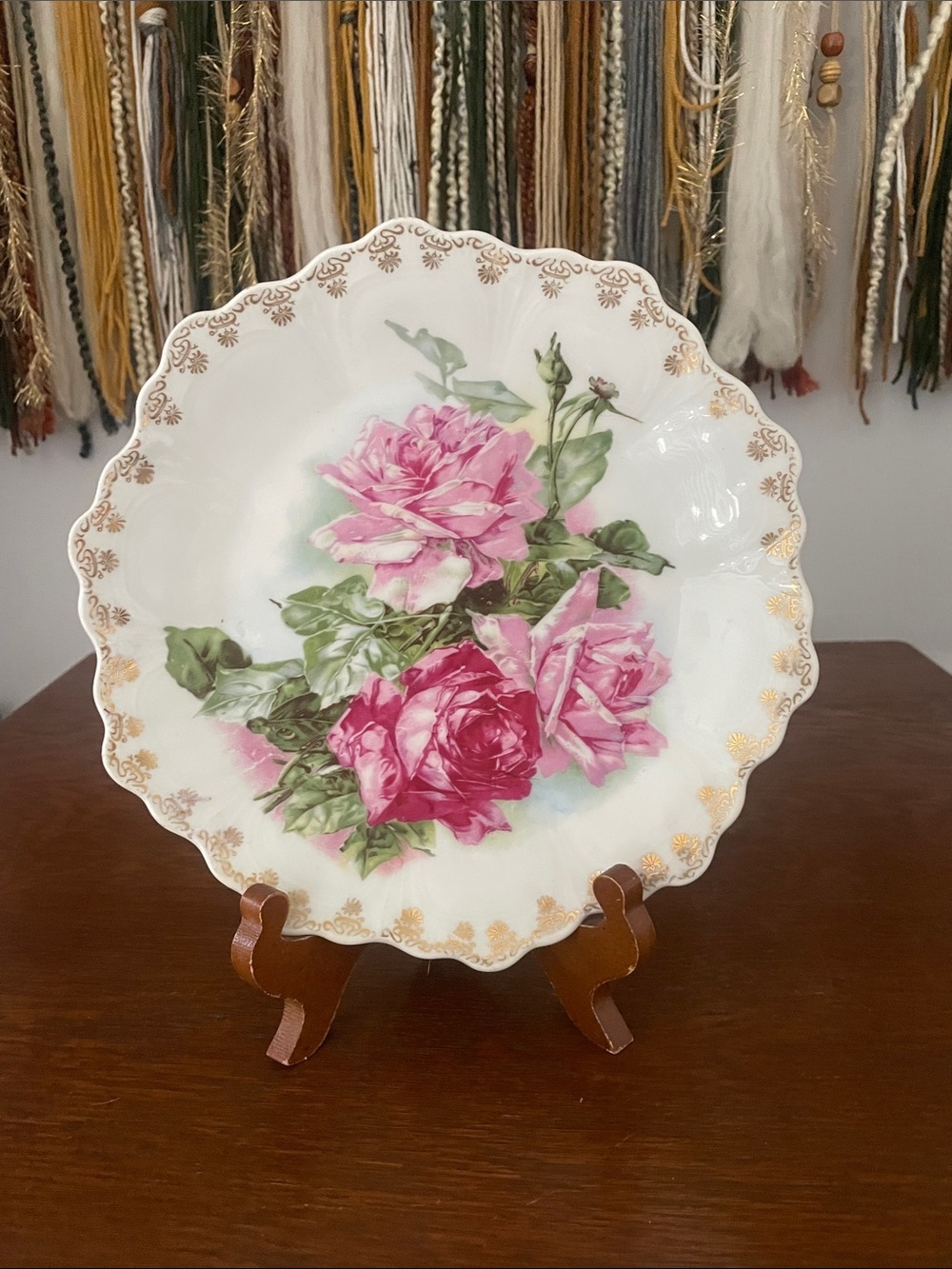 Decorative Floral Scalloped Porcelain Plate with Pink Roses